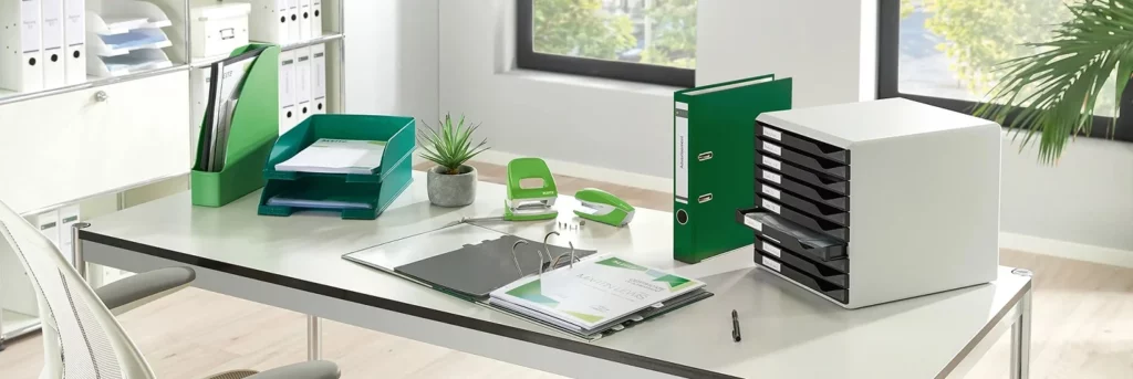 organizzazione scrivania ufficio Love Office